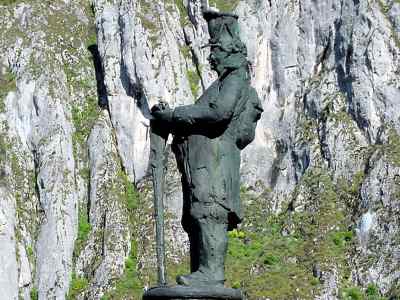 Bronzestatue Josef Deifl in Essing im Altmühltal