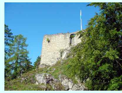 Ruine Rabenstein am Wanderweg bei Riedenburg im Altmühltal